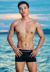 โม-วรวัฒน์
