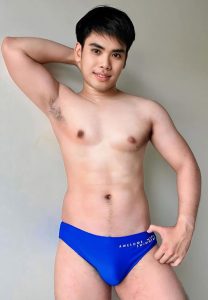 นัท-ปิยะณัฐ