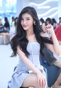 มลิษา-สว่างงาม