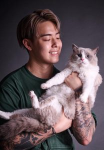 Titus-Low-แมว
