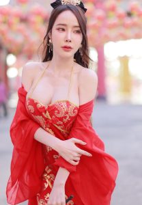 ลลดา-วราเตชะพงษ์
