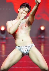 ฉลาม-แทงค์