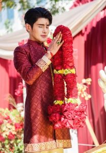 เอ-จักรพรรดิ-สีแดง